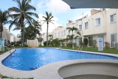 Exclusiva Casa de Playa con Alberca Privada y Confort Total en el Corazón de Barra Vieja.