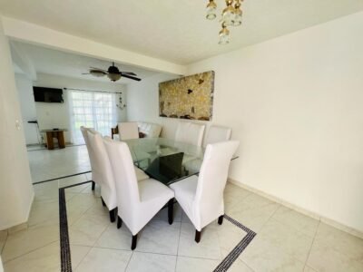 Exclusiva Casa de Playa con Alberca Privada y Confort Total en el Corazón de Barra Vieja.