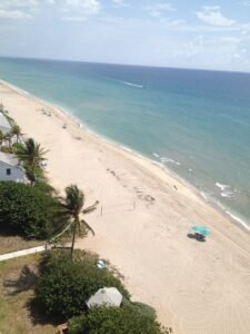 Exclusiva Casa de Playa con Alberca Privada y Confort Total en el Corazón de Barra Vieja.