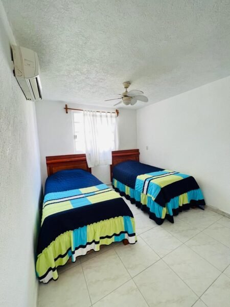 Exclusiva Casa de Playa con Alberca Privada y Confort Total en el Corazón de Barra Vieja.